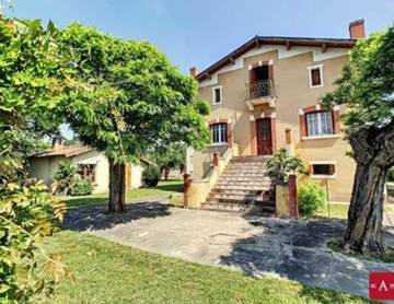 Gîte pour 10 personnes, animaux acceptés à Bessières (Haute-Garonne)