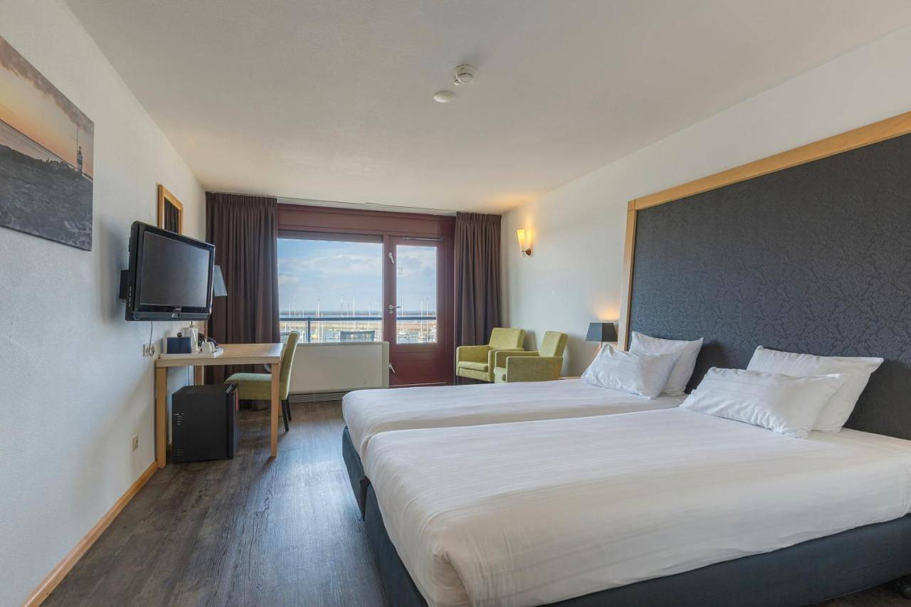 Leonardo Hotel Ijmuiden Seaport Beach in IJmuiden, Niederländische Nordsee