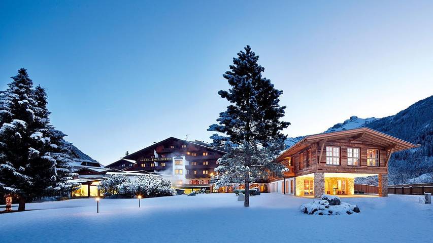 Chalet voor 3 personen, with uitzicht and sauna as well as zwembad and tuin, met huisdier in Neustift im Stubaital