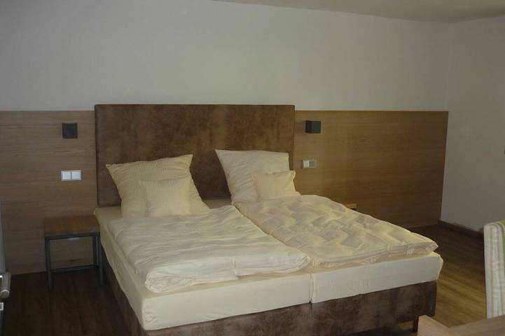 Ganze Wohnung, Ferienwohnung Donau - Ferienwohnungen beim Hotel zur Post, Erlau in Obernzell, Ostbayern