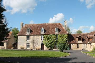 Gîte pour 14 personnes, avec jardin et piscine à Fresné-la-Mère