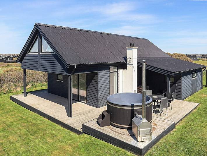 Ferienhaus für 6 Personen, mit Terrasse in Løkken
