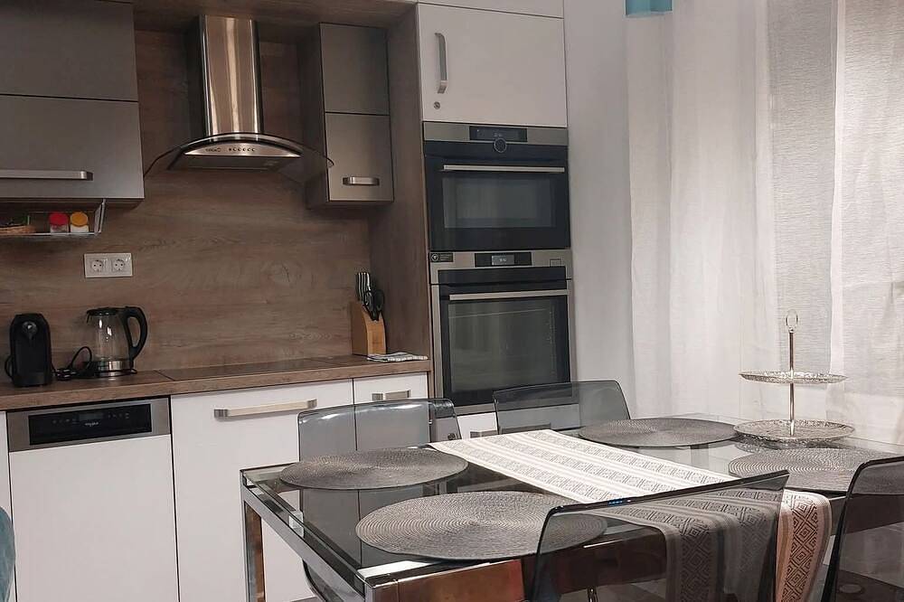 Ganze Wohnung, Luxury Balcony Retreat-Sauna& Full Comfort in Ketschkemet, Kecskeméti járás