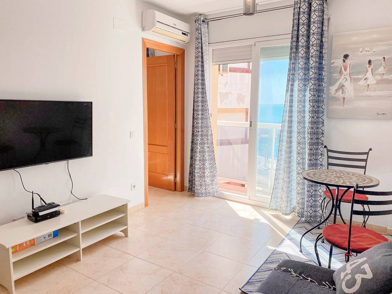 Ganze Wohnung, Ferienwohnung 'Constance' mit Meerblick, Wlan und Klimaanlage in l'Ampolla, Costa Dorada