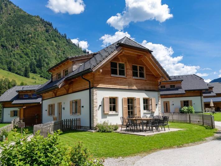 Chalet für 9 Personen, mit Whirlpool und Terrasse sowie Garten und Sauna