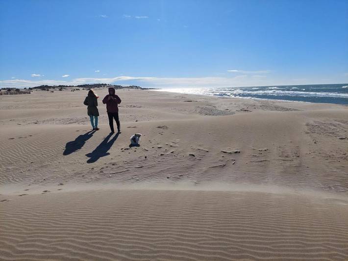 Camping pour 4 personnes, avec piscine ainsi que bassin pour enfant et terrasse, animaux acceptés dans Plage de l'Espiguette - 4