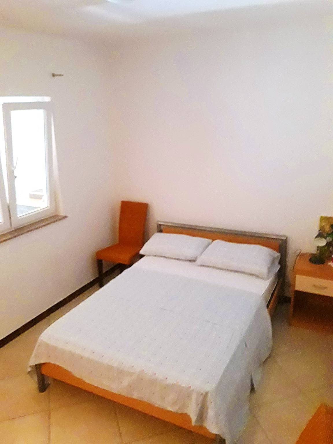 Ganze Ferienwohnung, Ferienwohnung für 4 Personen mit Meerblick in Zubovići, Pag