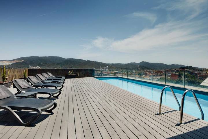 Hotel for 3 people, with pool and view as well as terrace, with pets - 1