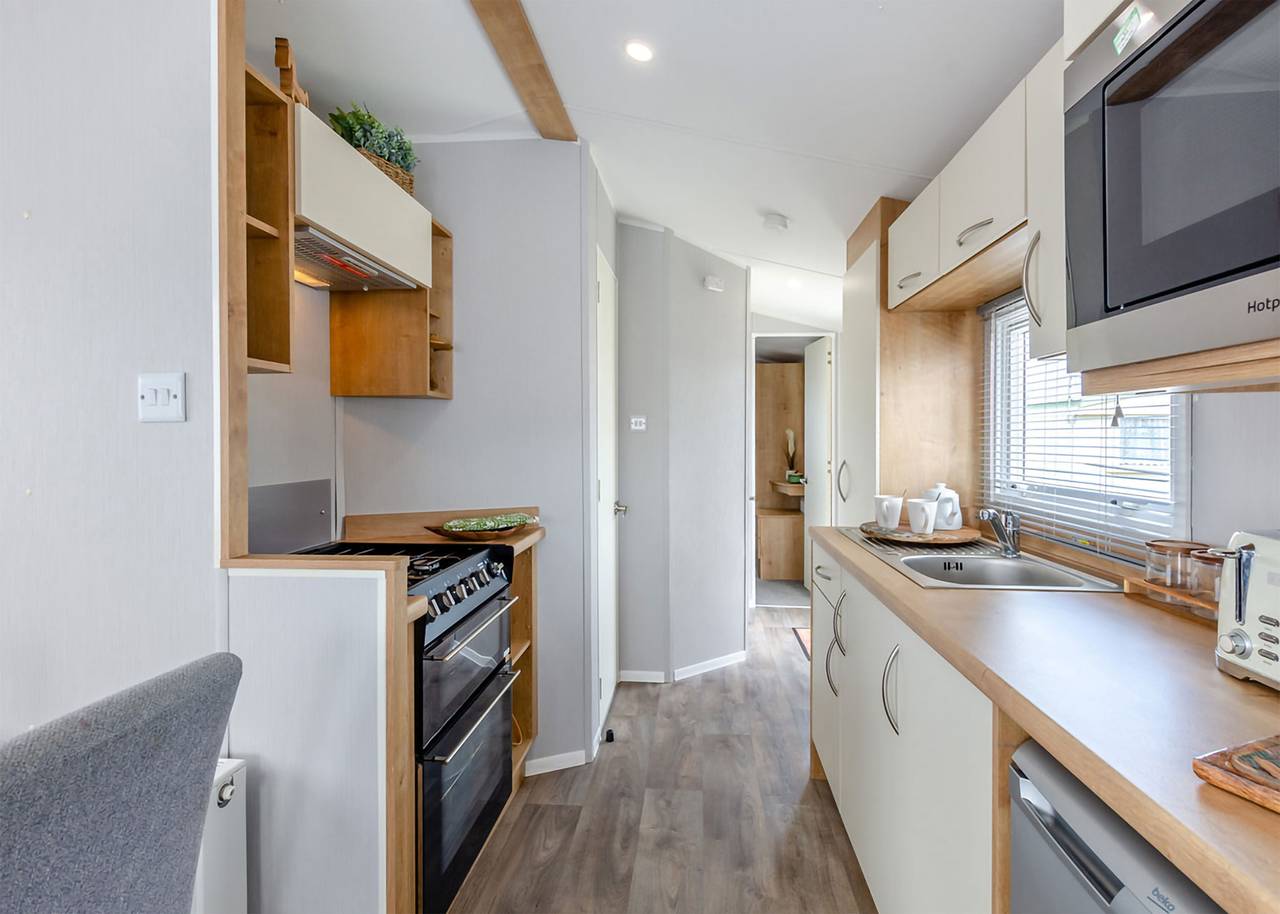 Bronze Caravan with parking 4 in Burgh Castle, Great Yarmouth
