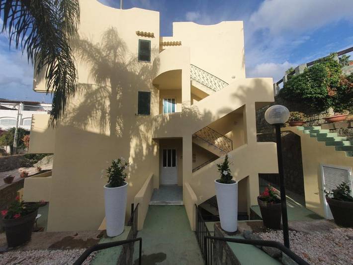 Chambre d’hôte pour 2 personnes, avec jardin ainsi que vue et terrasse, animaux acceptés à Forio - 2