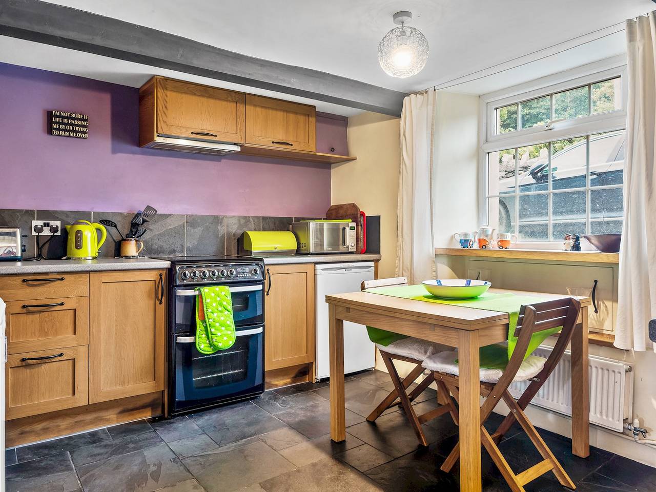 Quaint Cottage Retreat in Charming Ulverston - Pass the Keys in Lake District