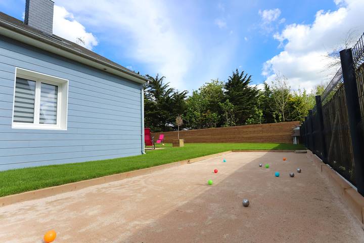 Location de vacances pour 10 personnes, avec terrasse et jardin à Sainte-Marie-du-Mont - 3