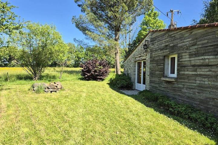 Gîte pour 6 personnes, avec jardin à Les Herbiers
