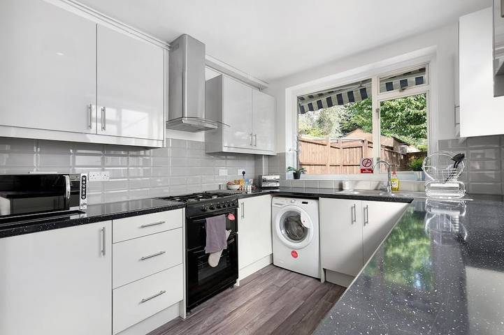 Holiday home for 10 people, with garden and terrace - 1