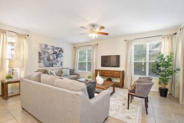 Villa for 12 Guests in Kissimmee, Osceola County, Picture 2