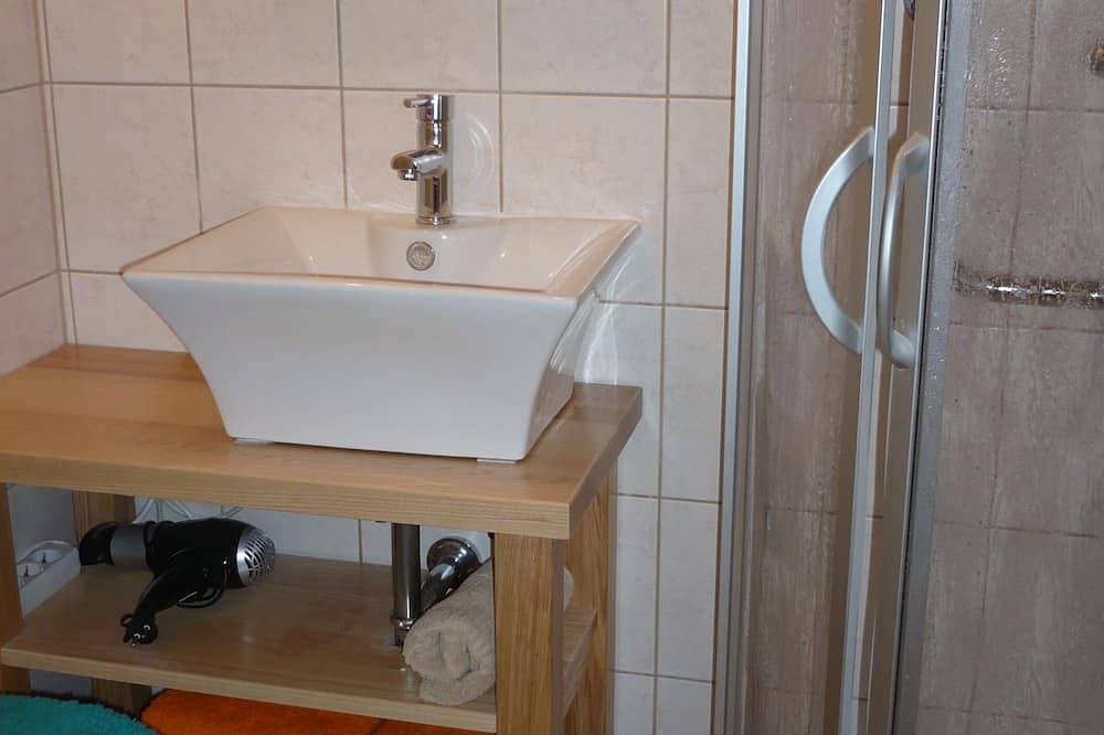 Ganze Wohnung, Ruhig gelegene familienfreundliche Ferienwohnung im denkmalgeschützten Haus in Quitzdorf am See, Oberlausitz-Niederschlesien
