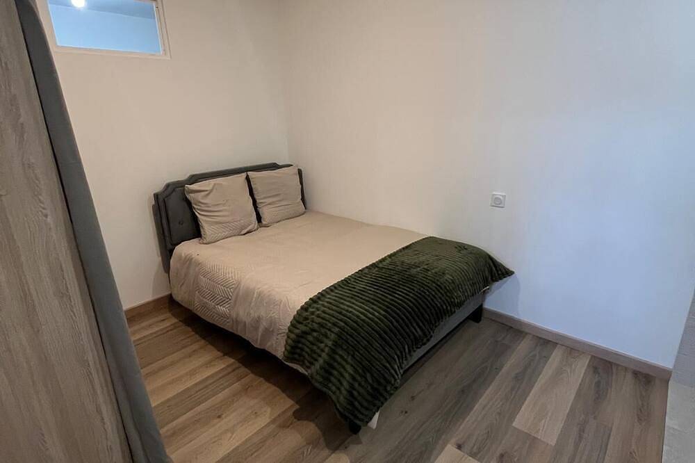 Entire apartment, Quiet T2 apartment 3 minutes from shops - Near Perpignan & beaches in Pia, Côte d'Améthyste