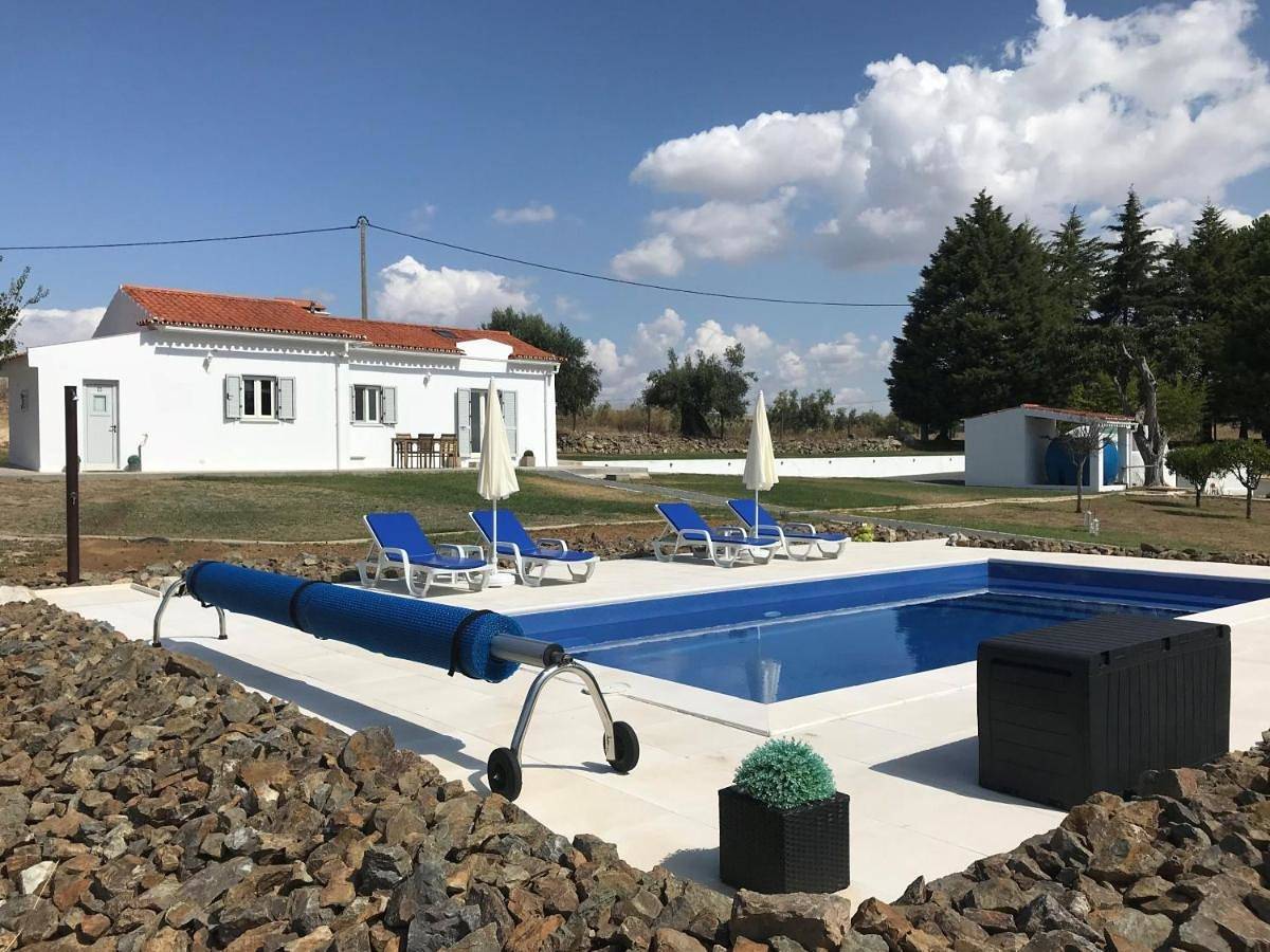 Double Room with Private Bathroom in Alvito, Beja Distrikt