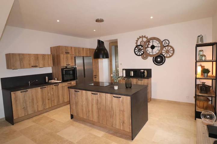 Gîte pour 15 personnes, avec terrasse et jardin à Caromb - 3