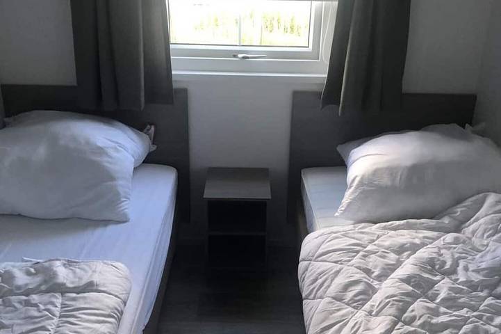 Ferienhaus für 6 Personen, mit Terrasse und Garten sowie Pool in Renesse - 4