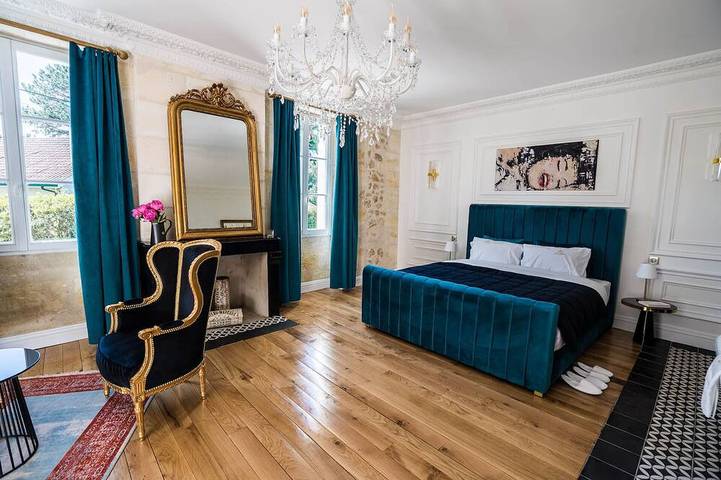 Gîte pour 18 personnes, avec jacuzzi et piscine à Carignan-de-Bordeaux - 2