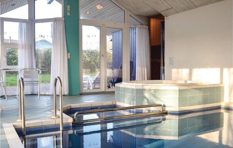 Ferienhaus für 10 Personen, mit Whirlpool und Terrasse sowie Pool und Sauna auf Langeland - 4