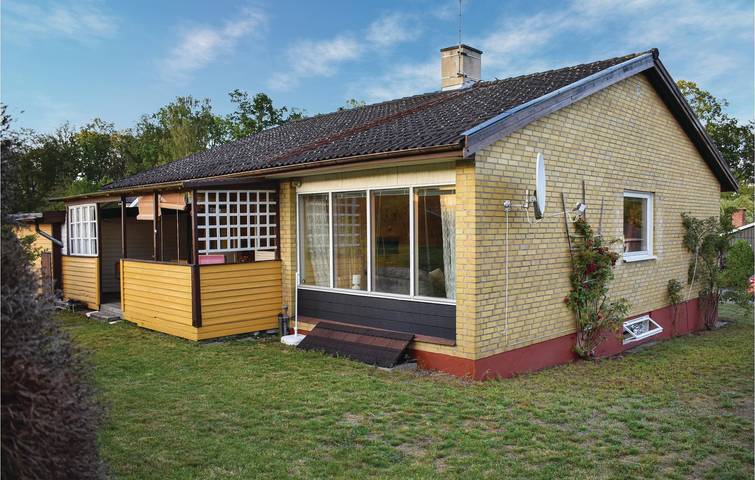 Ferienhaus für 6 Personen, mit Garten und Terrasse in Hästveda