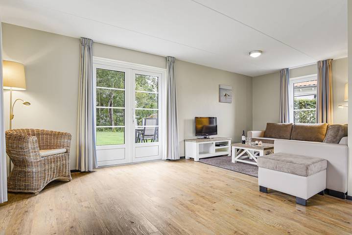 Bungalow für 4 Personen, mit Balkon/Terrasse und Terrasse in Burgh-Haamstede - 2