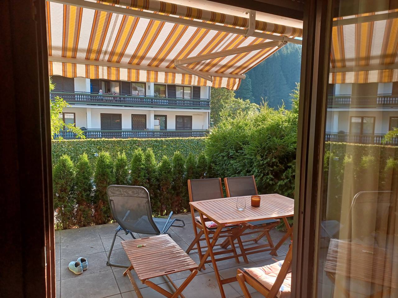 Apartamento entero, Apartamento 'Somski Saalbach' con vistas a la montaña, terraza privada y Wi-Fi in Saalbach, Saalbach-Hinterglemm