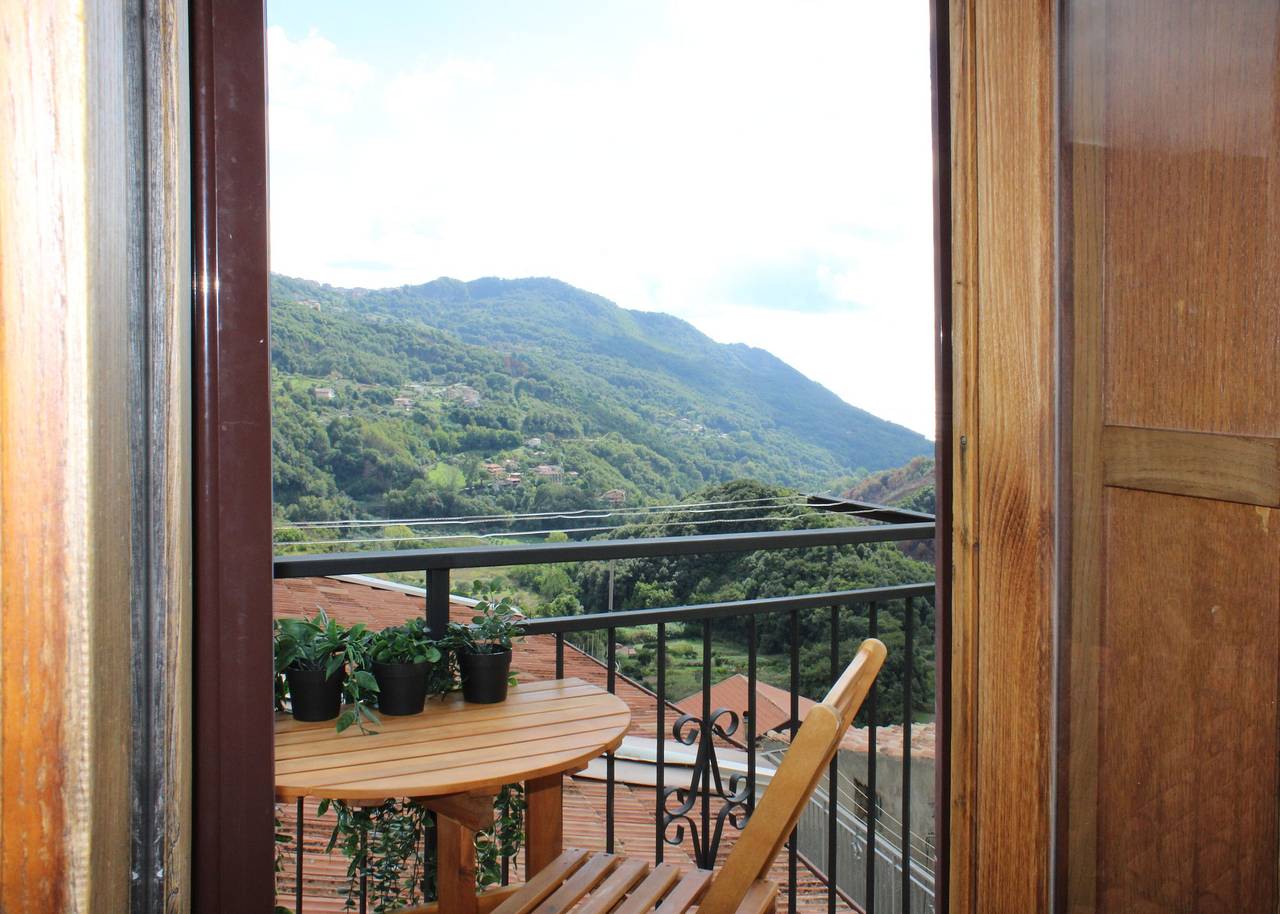 Ganze Wohnung, Lumiravista – Panorama: Gemütliches Haus mit Ausblick in Sangineto in Sangineto, Cosenza Provinz