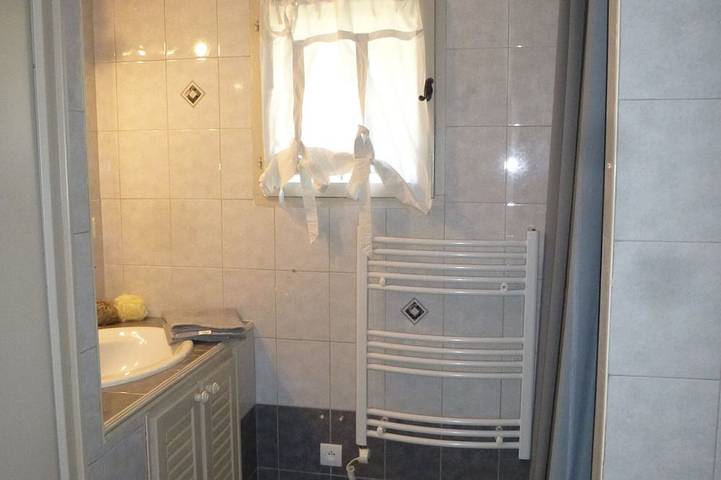 Location de vacances pour 2 personnes, avec jacuzzi à Vallabrègues - 3