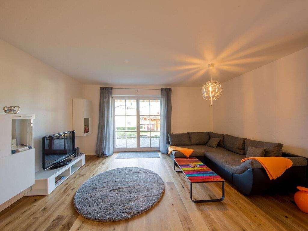 Apartamento vacacional en Pähl con piscina in Pähl, Lago Ammer