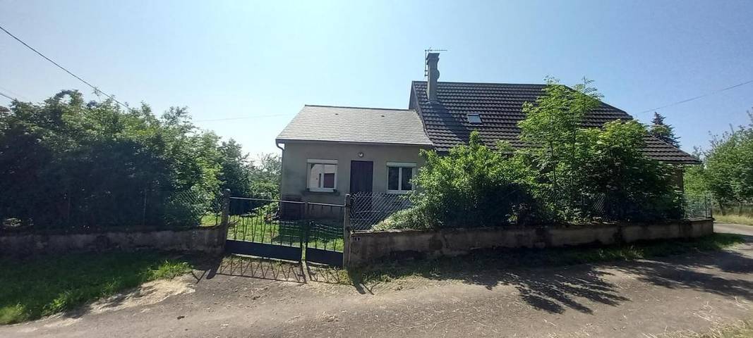 Location de vacances pour 4 personnes, avec jardin et vue à Sainte-Eulalie (Cantal) - 4