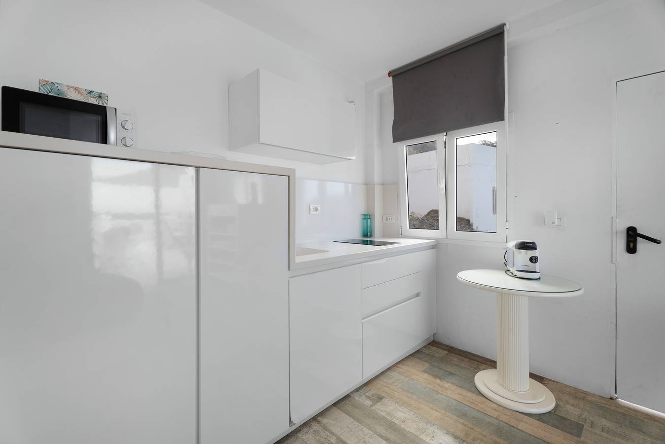 Vakantiehuis 'Tucadam Suites' met zeezicht, privéterras en Wi-Fi, foto 10