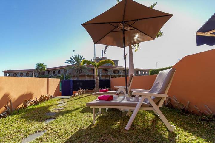 Holiday home for 4 people, with view and pool as well as garden - 1