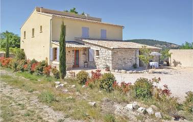 Gîte pour 14 personnes, avec piscine et jardin à Saint-Marcellin-lès-Vaison