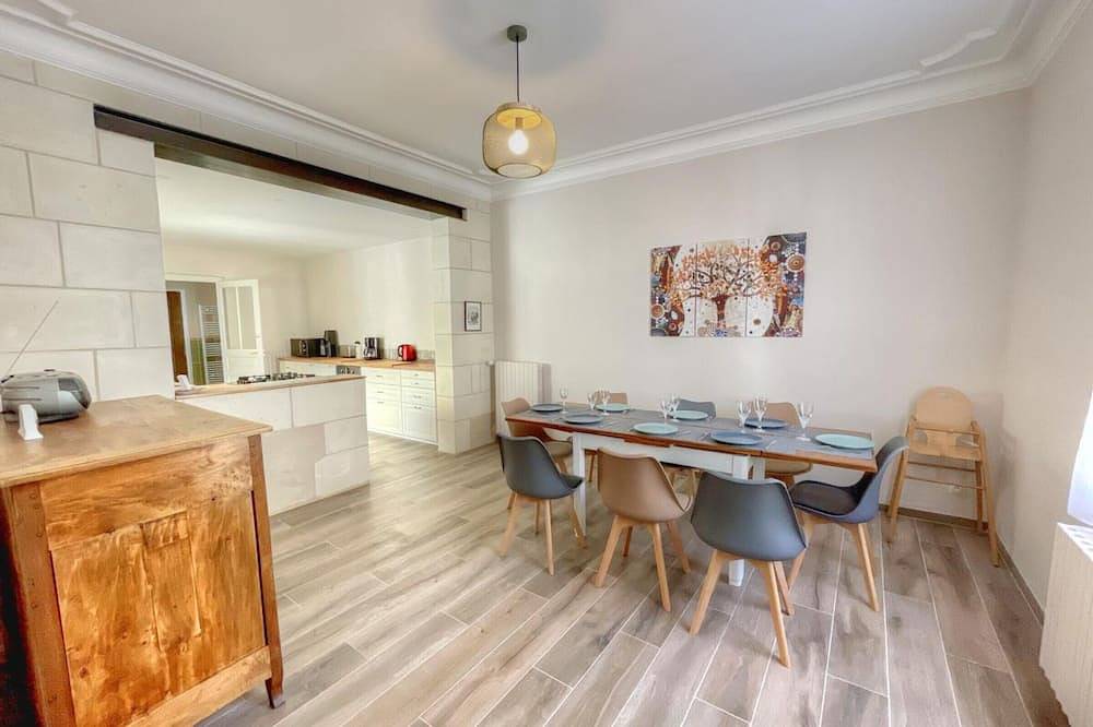 Ruhiges Ferienhaus mit Hof, Wi-Fi und Parkplatz im Herzen von Loches in Loches, Loches und Umgebung