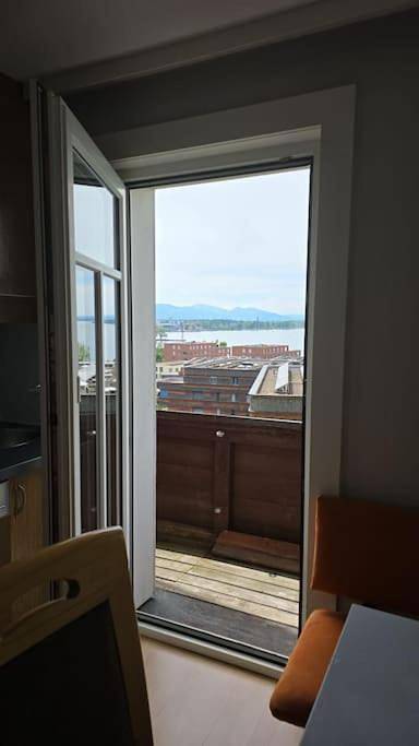Ferienwohnung für 7 Personen, mit Balkon und Terrasse sowie Garten und Ausblick in Lochau - 3