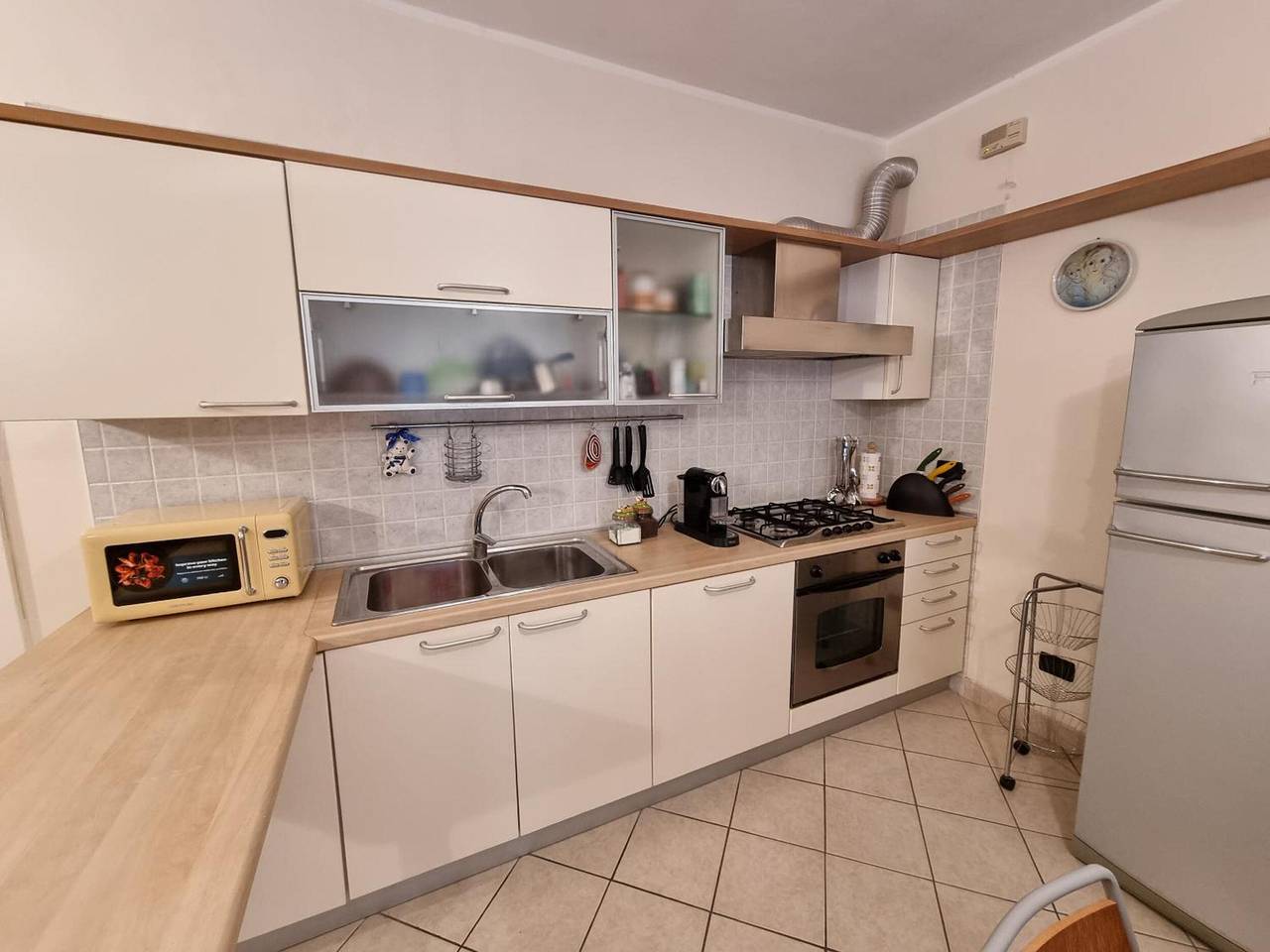 Entire apartment, Apartment 'La Casa Di Freddy' with Sea View and Included Garage in Loano, Riviera di Ponente