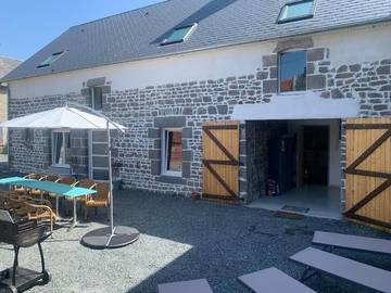 Location de vacances pour 10 personnes, avec jacuzzi et jardin à Lingreville