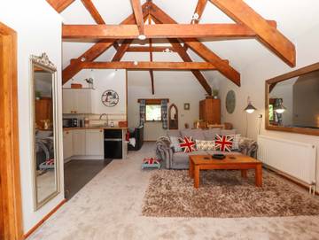 Log Cabin for 2 People in Drewsteignton, Devon, Photo 2
