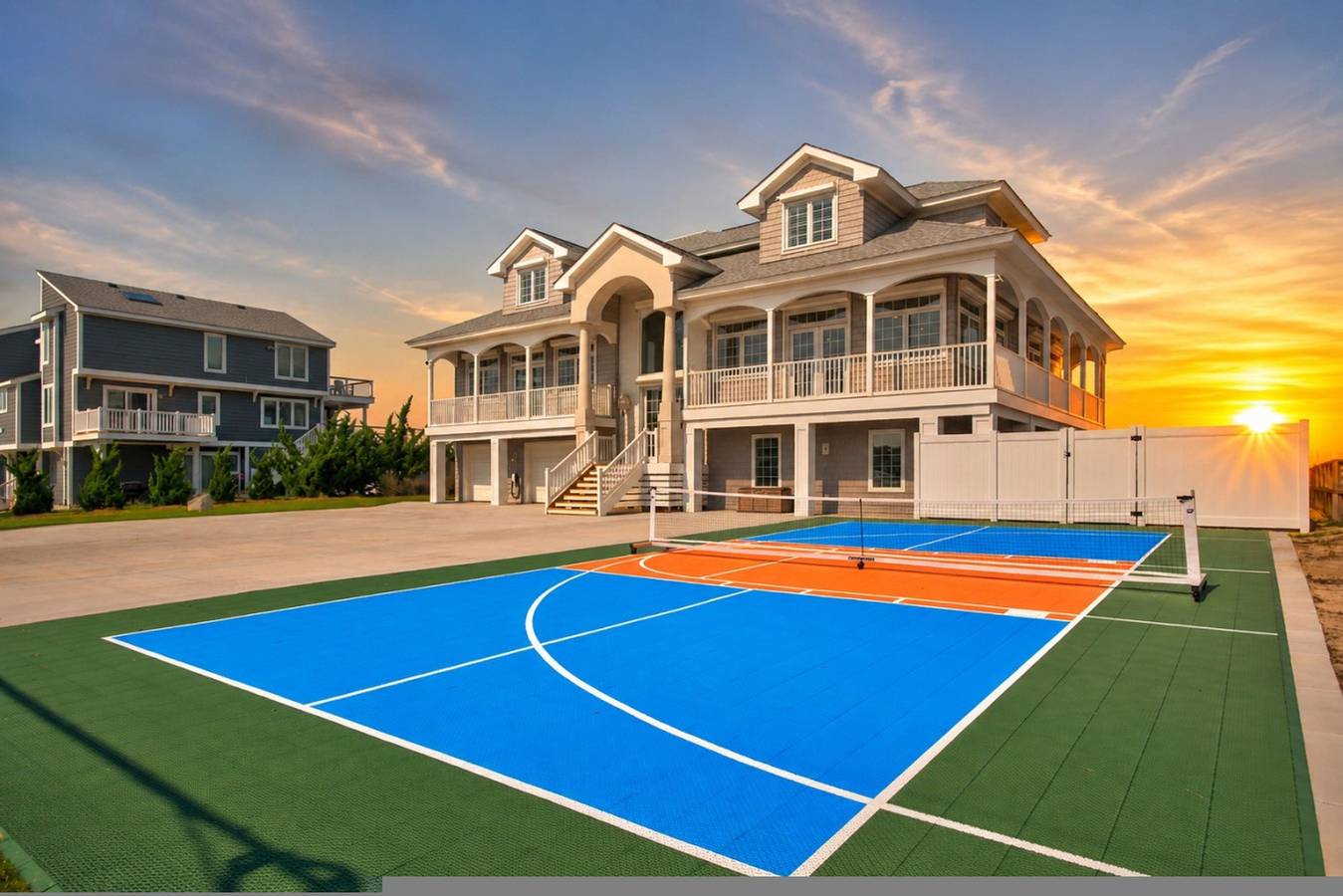 Oceanfront Beach Estate / Pool / Hot Tub / Arcade in Sandbridge Beach, Sandbridge