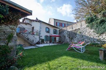 Gîte pour 6 personnes, avec jardin et terrasse à Marat