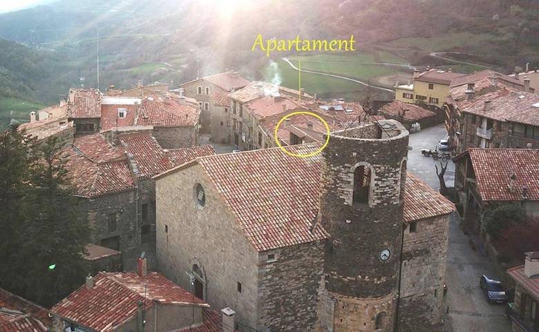 Gîte pour 5 personnes, avec vue et terrasse à Pardines - 2