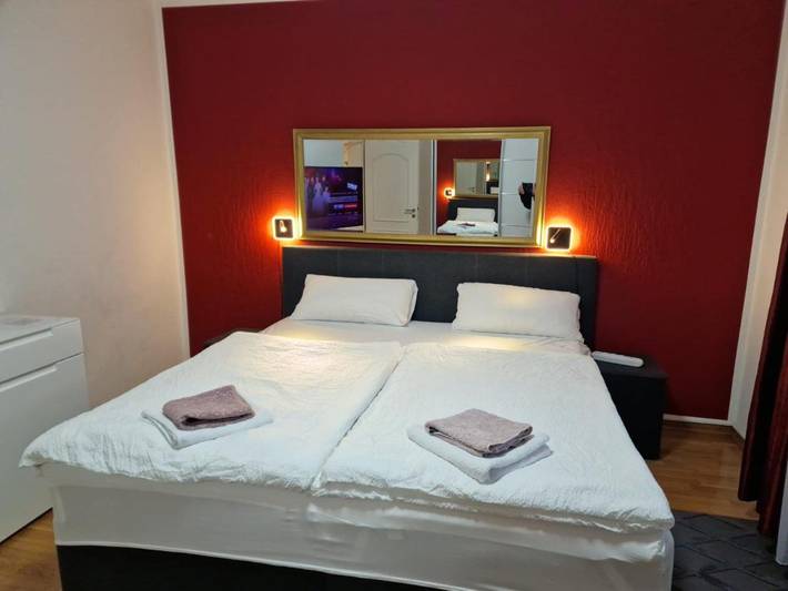 Ferienwohnung für 4 Personen, mit Ausblick und Garten in Bielefeld - 2