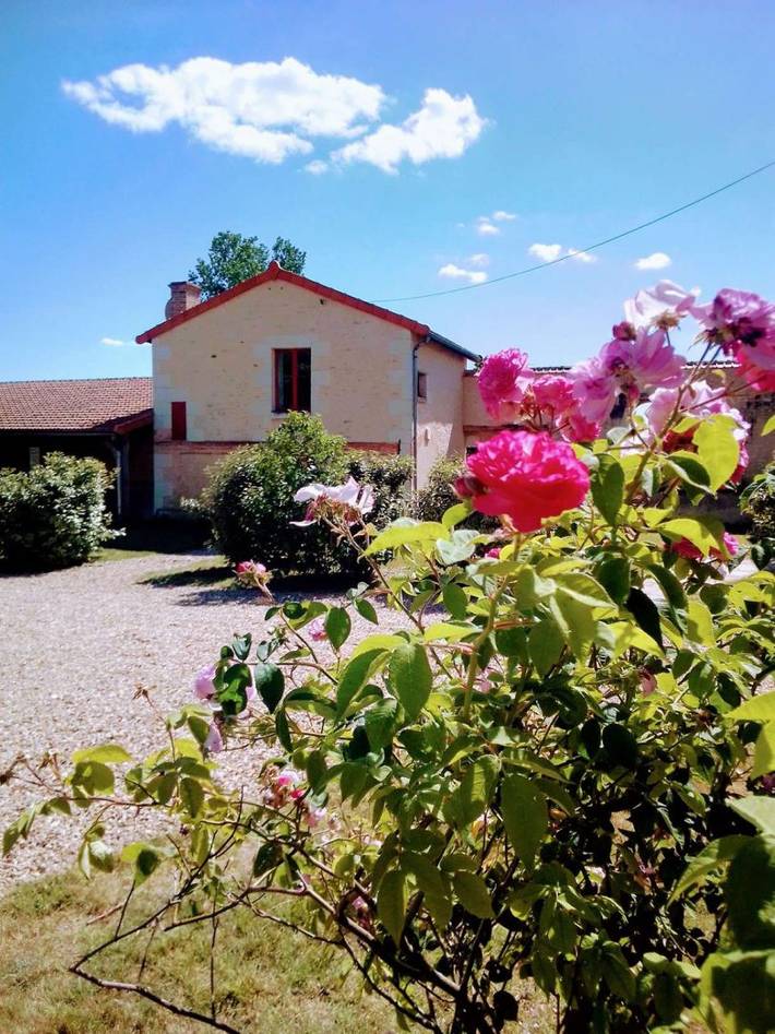 Gîte pour 2 personnes, avec jardin à Braye-sous-Faye
