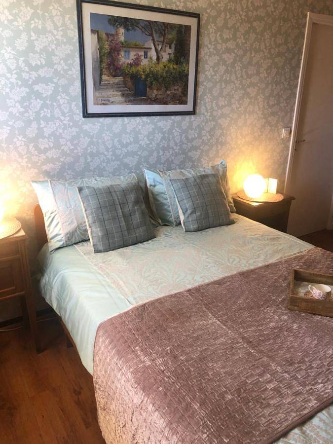 Location de vacances pour 2 personnes, avec jardin et terrasse à Villeneuve-de-Rivière - 2