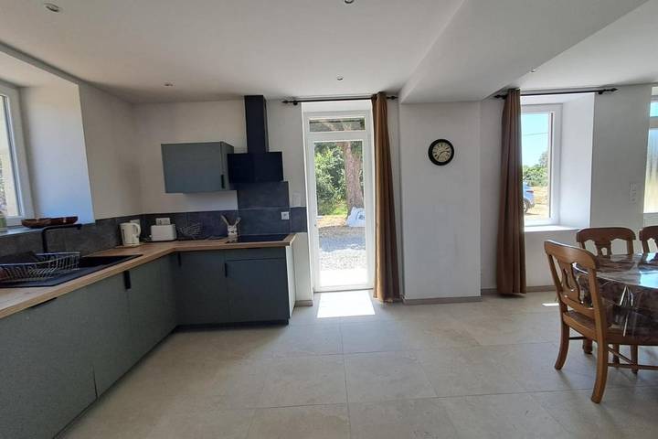 Location de vacances pour 4 personnes, avec jardin et terrasse, animaux acceptés à Ceaulmont - 4