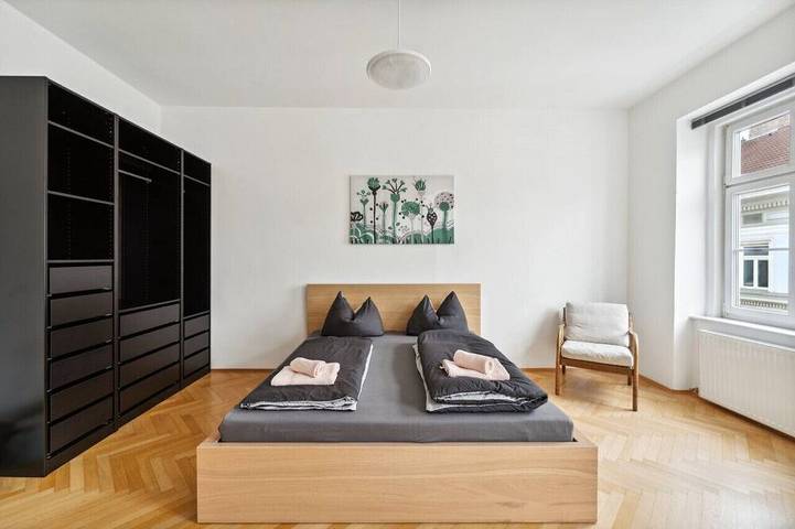 Ganze Wohnung, Durch Künstler geprägte Wohnung mitten in Wien in Wien, Donau Niederösterreich