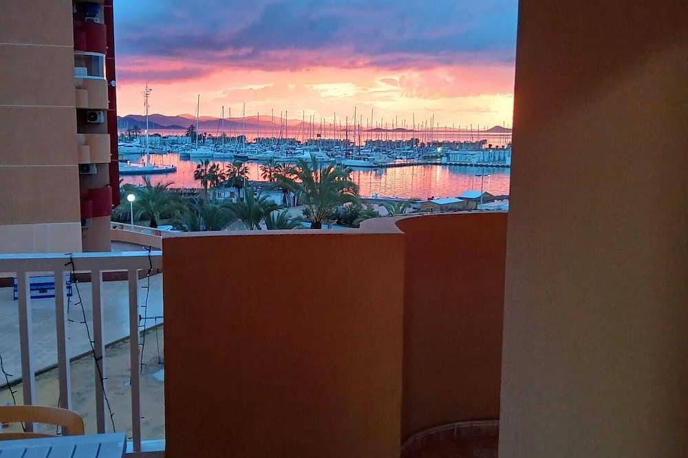 Entire apartment, Nouveau, Grand, Familial in La Manga del Mar Menor, Mar Menor